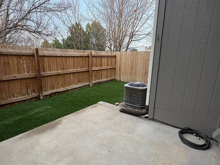 104 Crabapple Dr — Photo 23