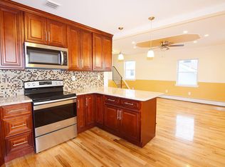 18750 Hilburn Ave, Saint Albans, NY