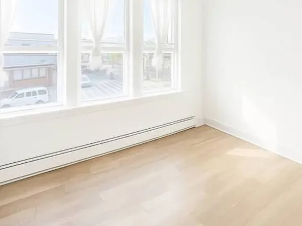 69-46 Central Avenue image 4 of 5