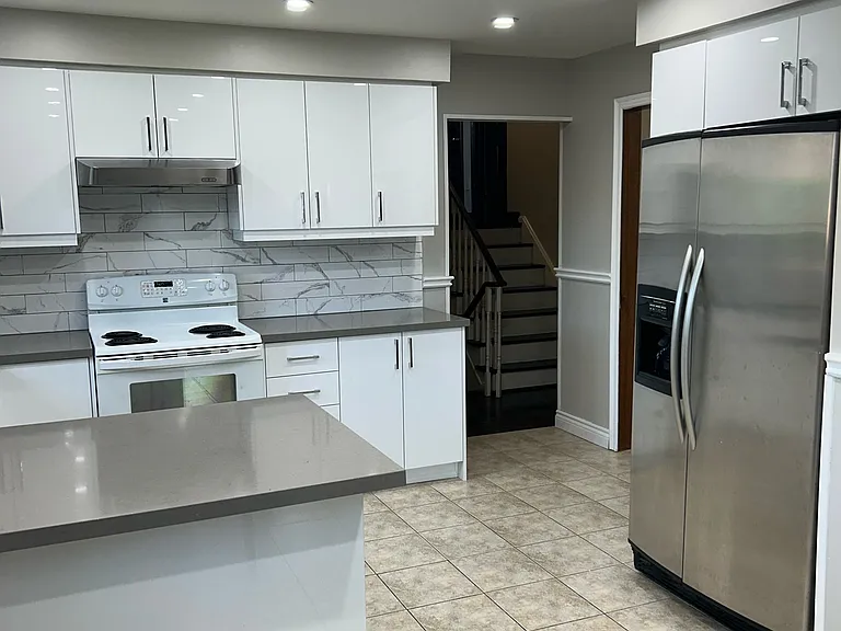 17 Ashburn Cres #UPPER — Photo 5