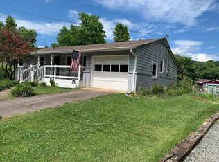 690 Robbinsville Rd, Andrews, NC 28901