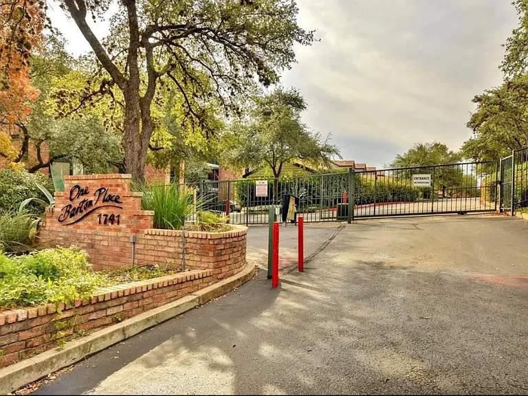 1741 Spyglass Dr #231 — Photo 2