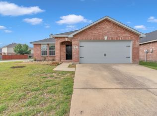 401 Iron Ore Trl, Fort Worth, TX 76131