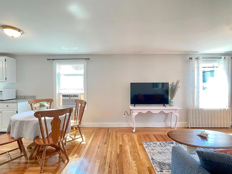 Green End Ave — Photo 10