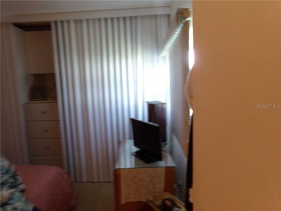 5th image of 6476 Fleetwood Ct