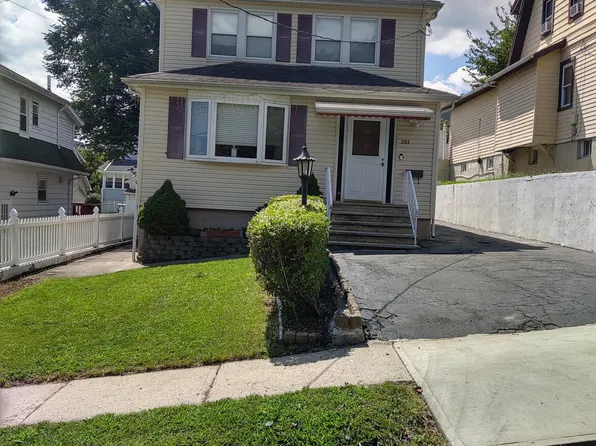 253 Sutton Ave, Hackensack, NJ 07601