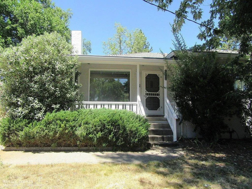 12224 Sunset Ave photo 1