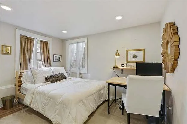 3 bed, 1200 sqft, $3,600 — Photo 2