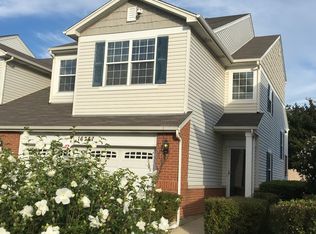 16737 S Hazelwood Dr, Plainfield, IL 60586