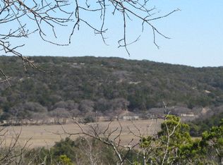 136 S Coker Holw, Kerrville, TX 78028