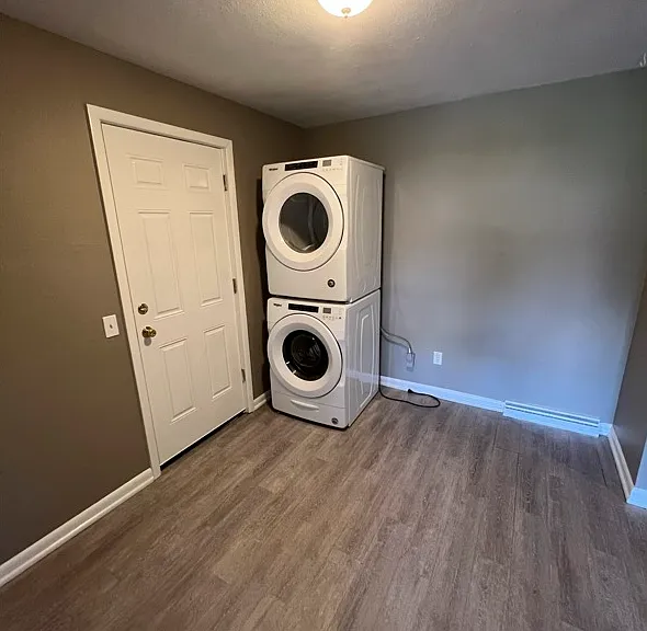 1623 Highridge Cir — Photo 11