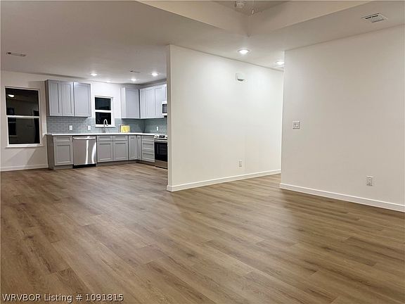5th image of 2417 S 48th St