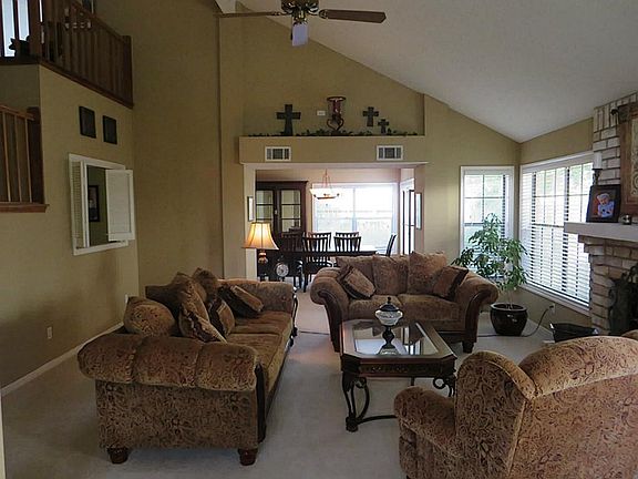 3rd image of 2114 Braesmeadow Ln