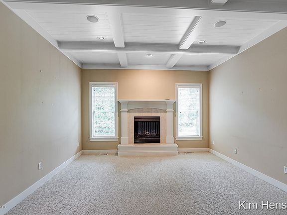 4th image of 2219 W Greenstone Dr SE