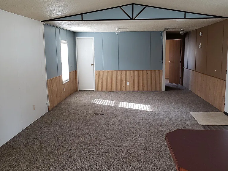 310 Riverview Ave — Photo 5