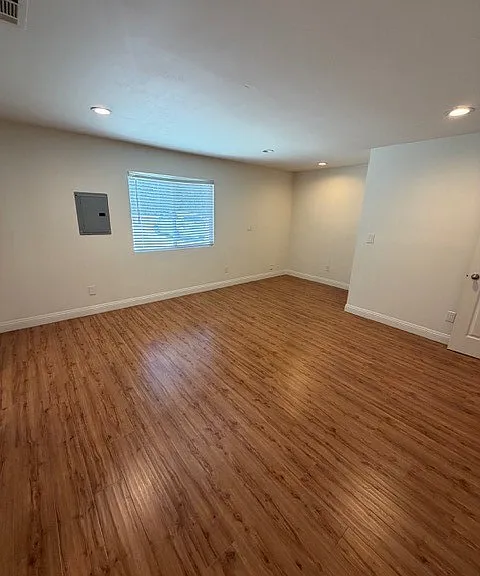 2025 Lovila Ln — Photo 13