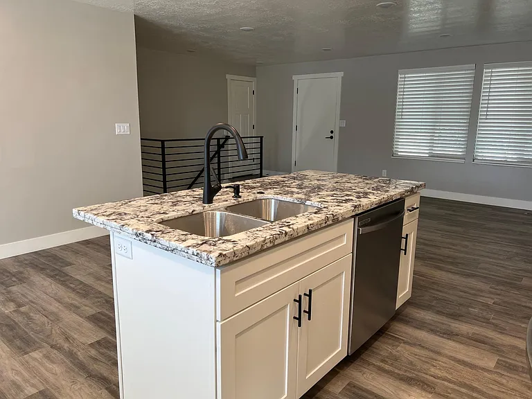 9164 S Scirlein Dr — Photo 4