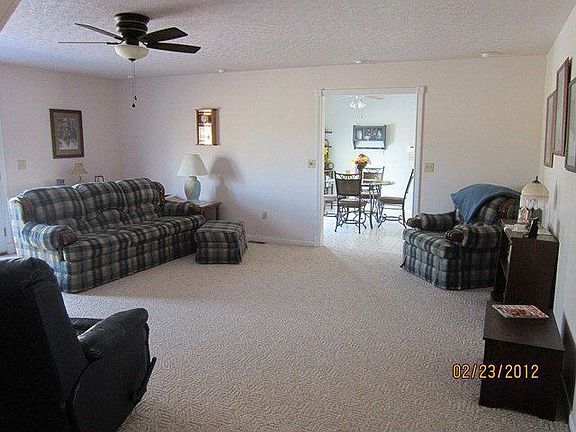 3rd image of 806 W Whitmer St