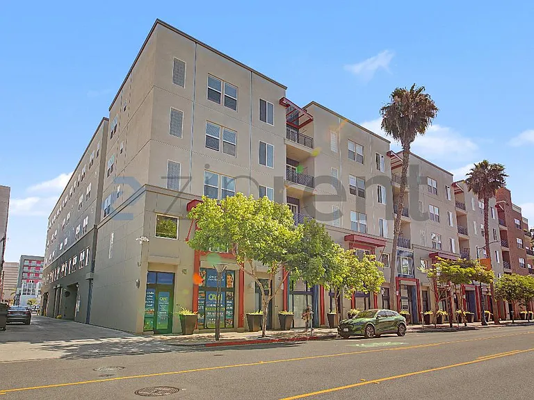 300 E 4th St #407 — Photo 2
