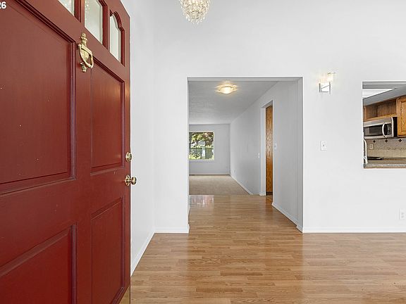 5th image of 1950 Leewood Dr