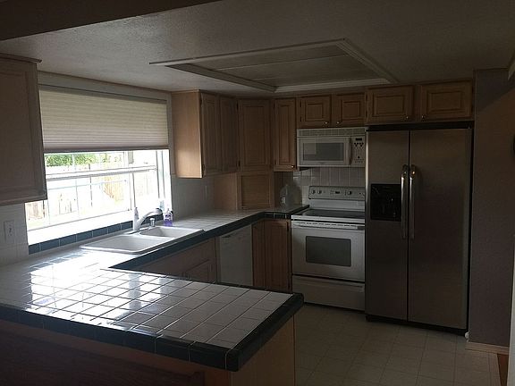 4th image of 533 N Crestview Dr