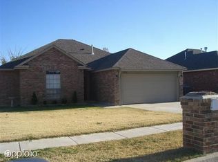 12284 SW 9th St, Yukon, OK 73099