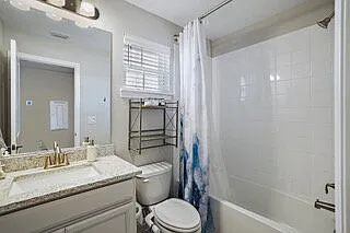 5246 Neil Dr — Photo 5