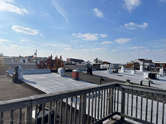 Roof deck