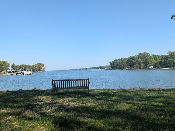 2nd image of 652 Safe Harbor Lndg