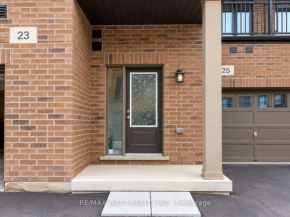23 Lipscott Dr