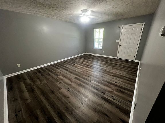 2nd image of 8040 Colquitt St
