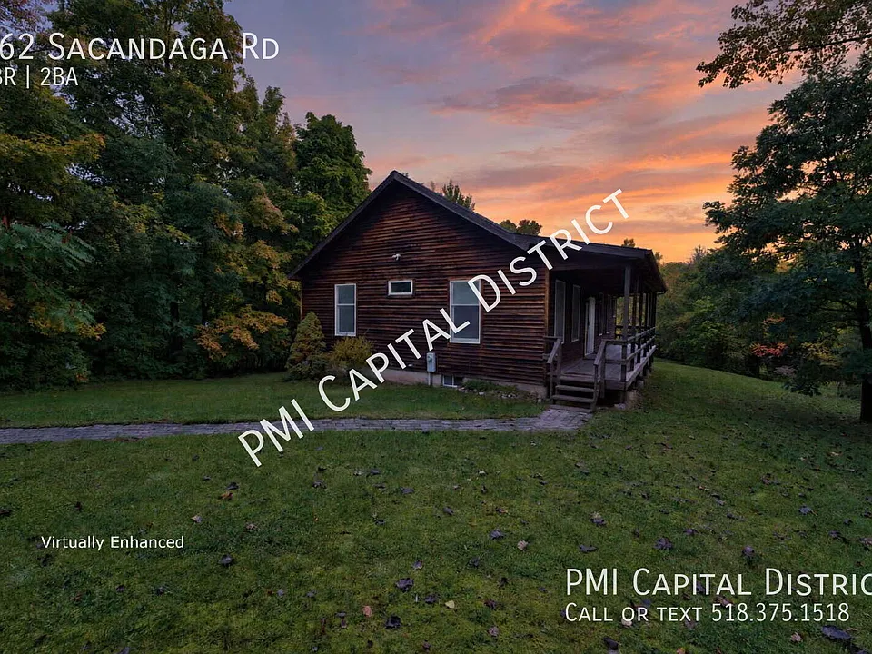 962 Sacandaga Rd
