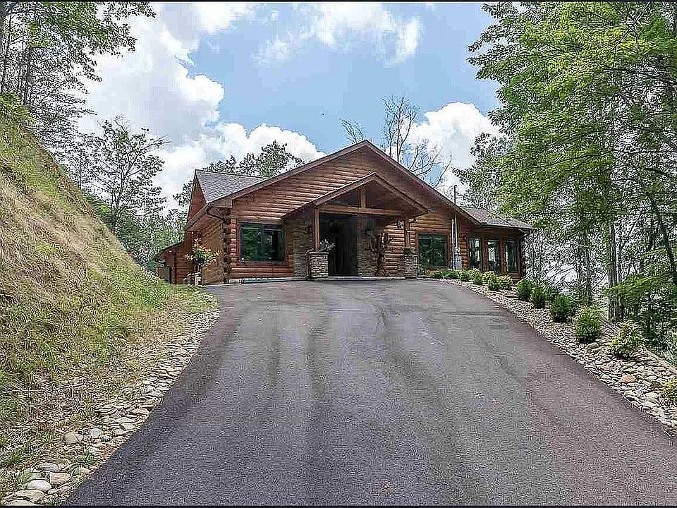 1st image of 1012 Pine Top Ln
