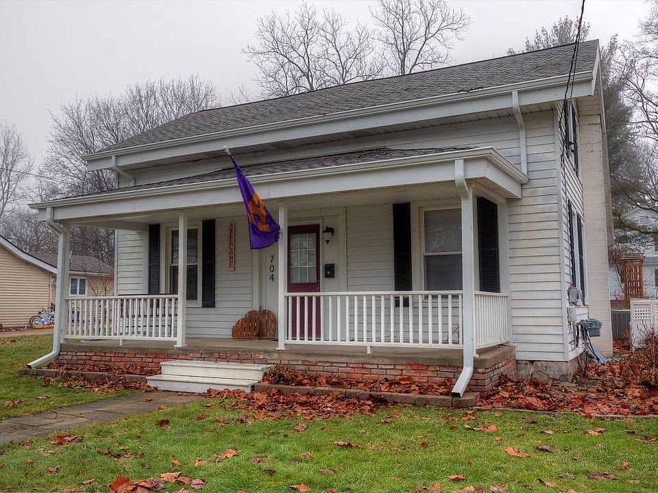 1st image of 704 W Mansion St