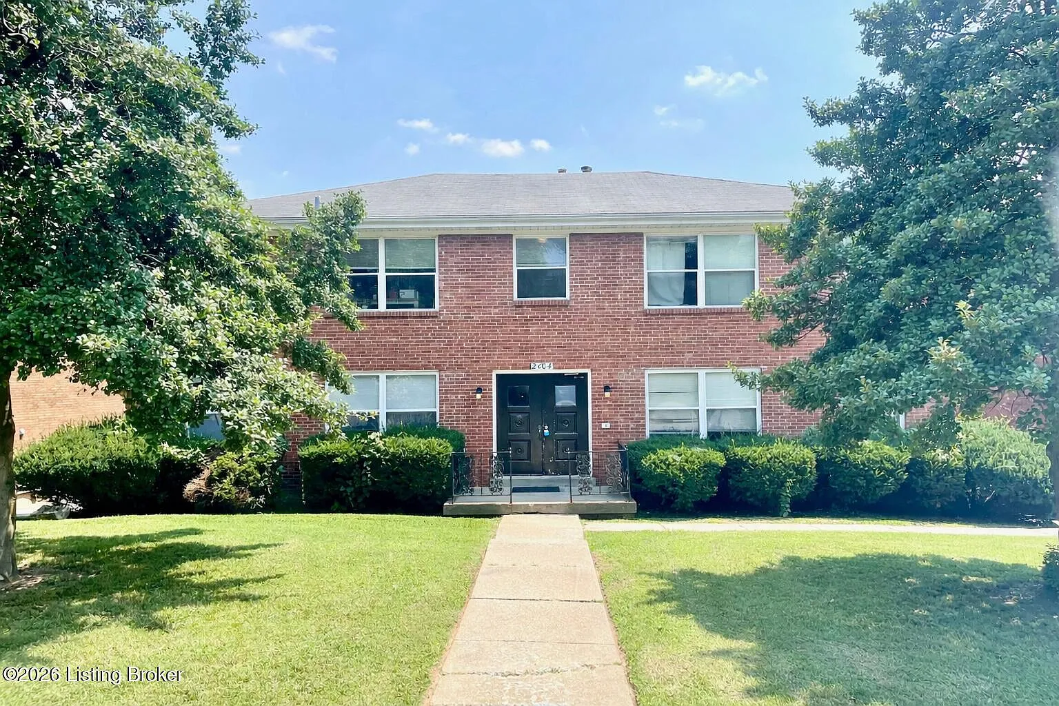 2 bed, 1.0 bath, 750 sqft, $925 — Photo 1