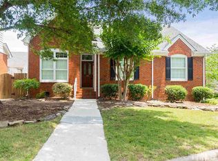 106 Cromwell Ct, Cary, NC 27513
