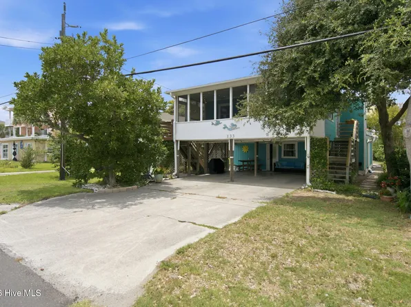 133 N Fourth Avenue, Kure Beach, NC 28449
