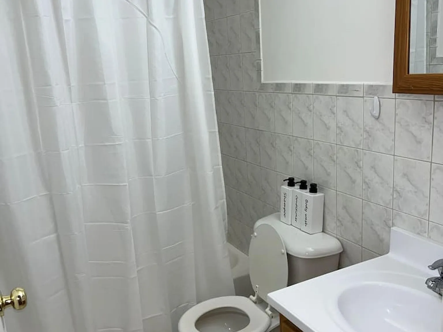 2 bed, 1.0 bath, 1600 sqft, $1,321 — Photo 4