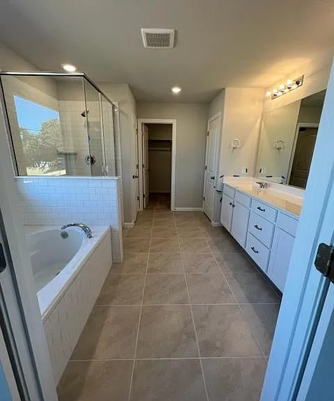 1006 Pinyon Cv — Photo 30