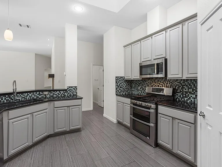 1201 Springbrook Rd — Photo 15