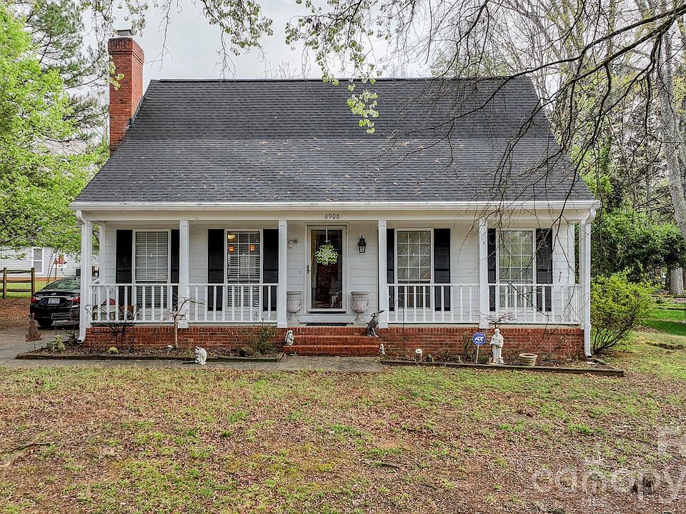 1st image of 8908 Golf Ridge Dr