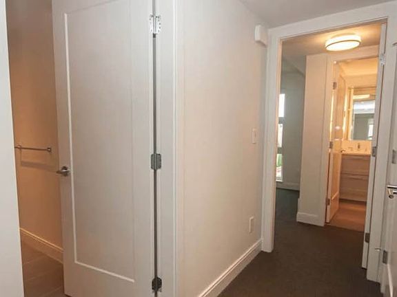 4th image of 525 E 2nd St #1