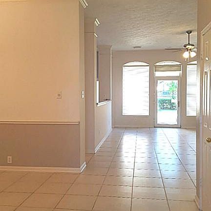 2nd image of 4403 Lakeside Meadow Dr