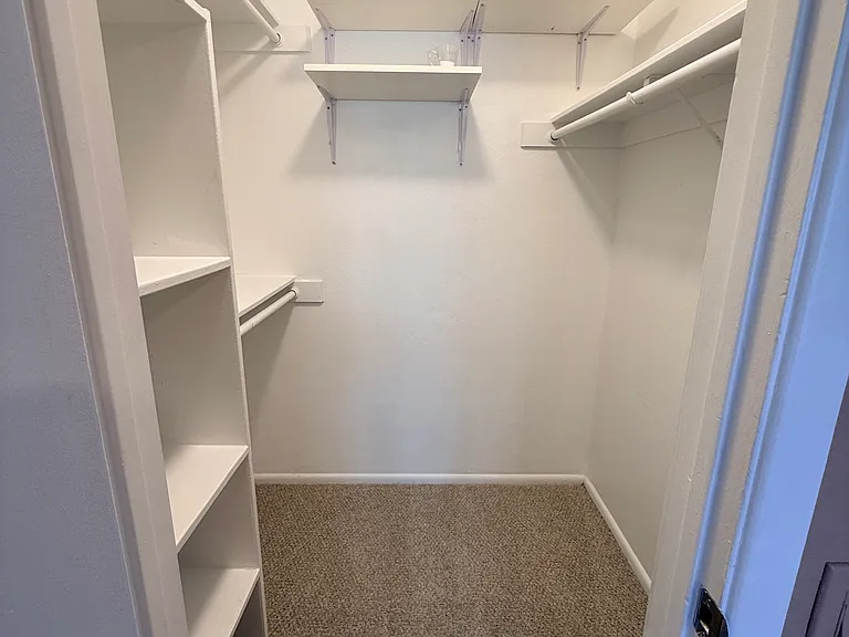 7009 S 42nd Pl — Photo 11