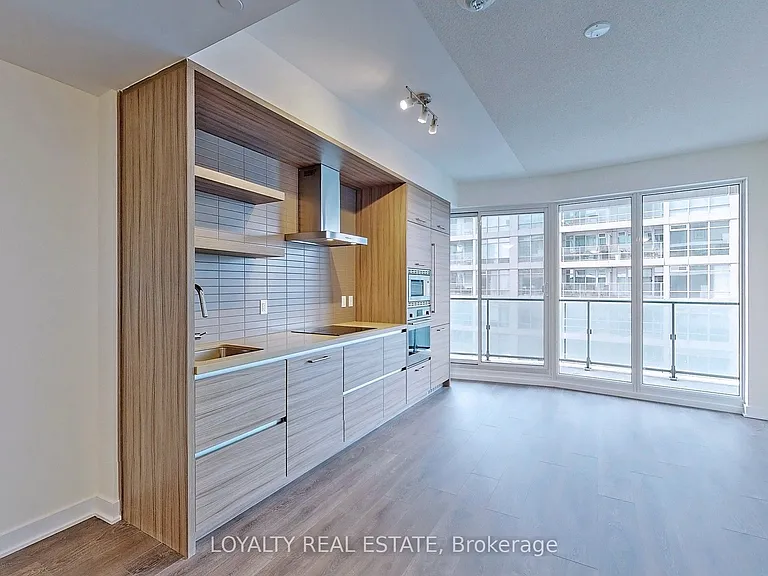 2221 Yonge St #1705 — Photo 13