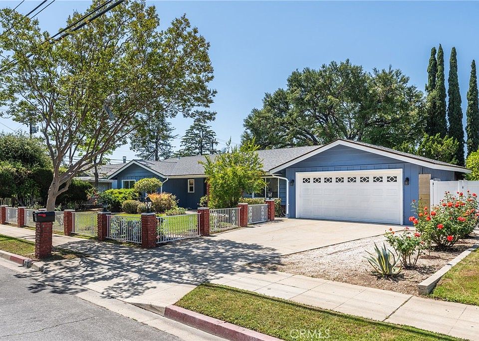 1st image of 2027 Holly Ave