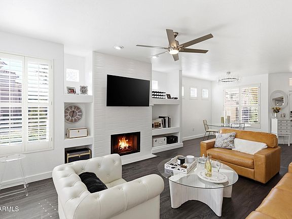 2nd image of 1747 E NORTHERN Avenue #140