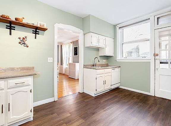 2nd image of 40 Washington Blvd APT 3W
