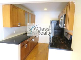 3100 23rd St, Long Island City, NY 11106