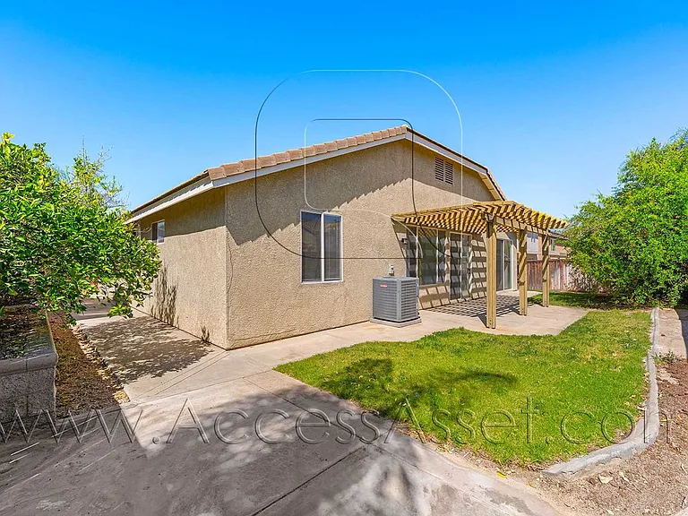27090 Adelanto Dr — Photo 13